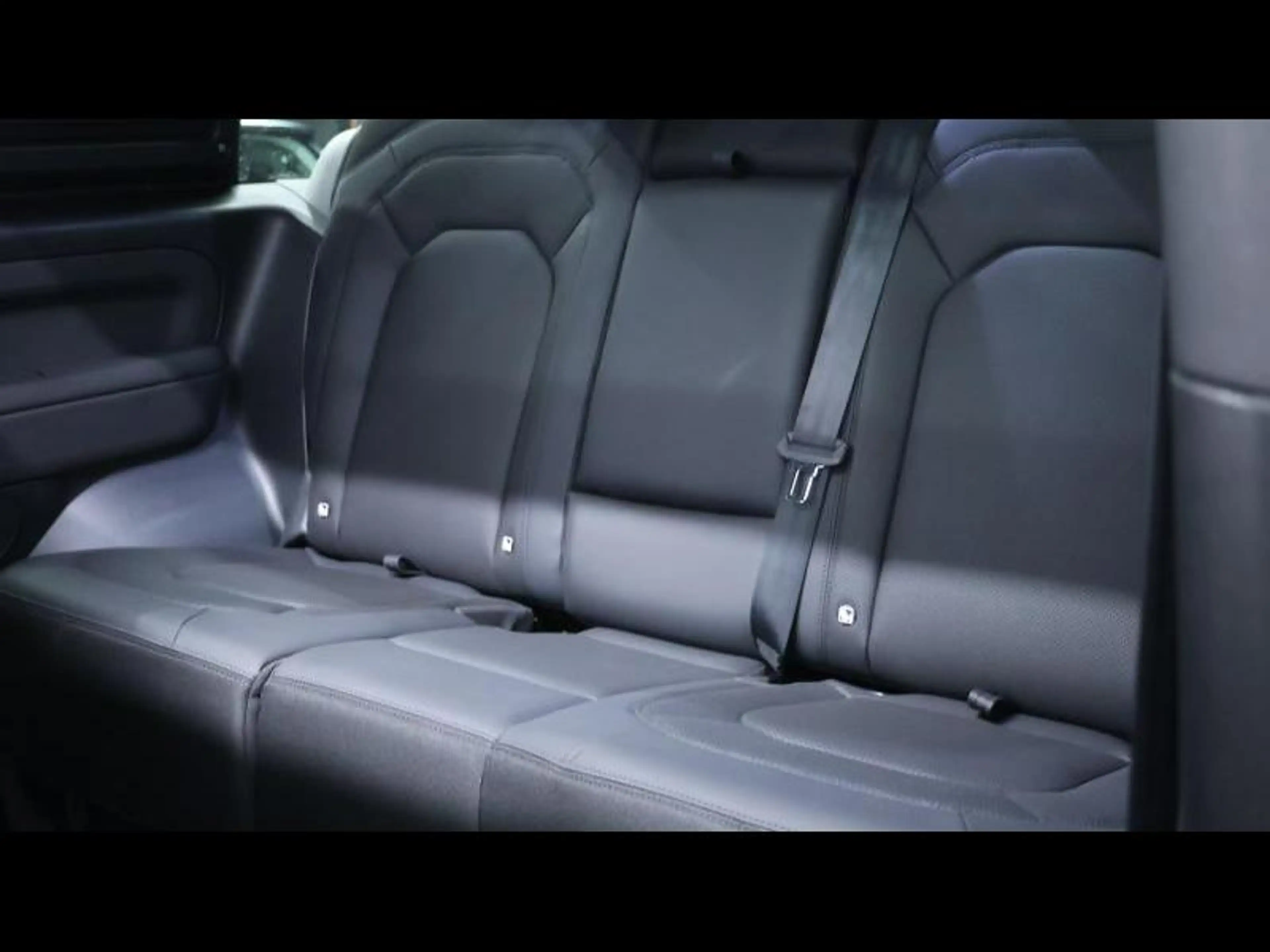 Land Rover Defender D200 S AWD Auto. — photo 15