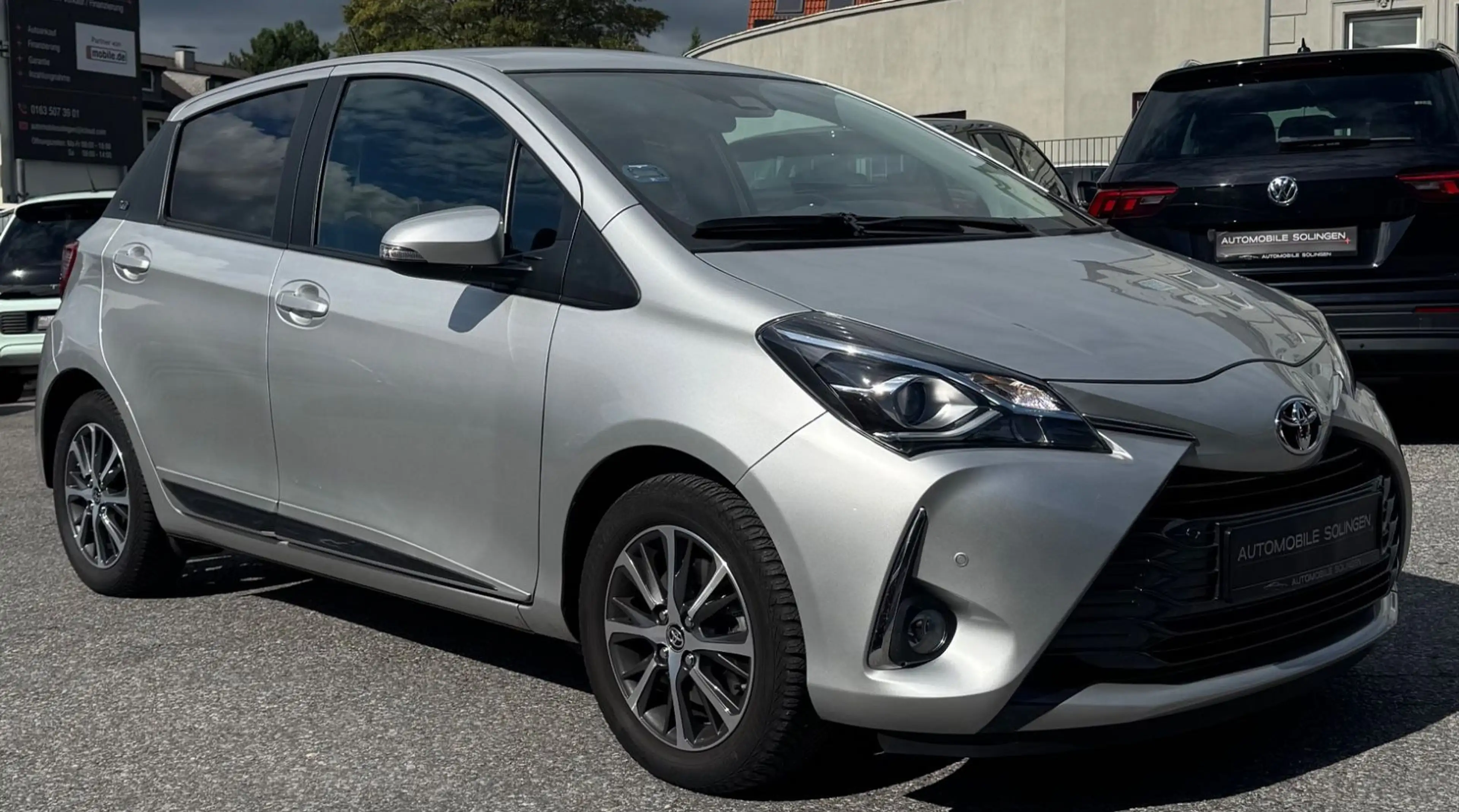 Toyota Yaris Y20 Club AUT+ALLW+SHZ+BT+BC+RFK+PDC+ALU+AC — photo 2