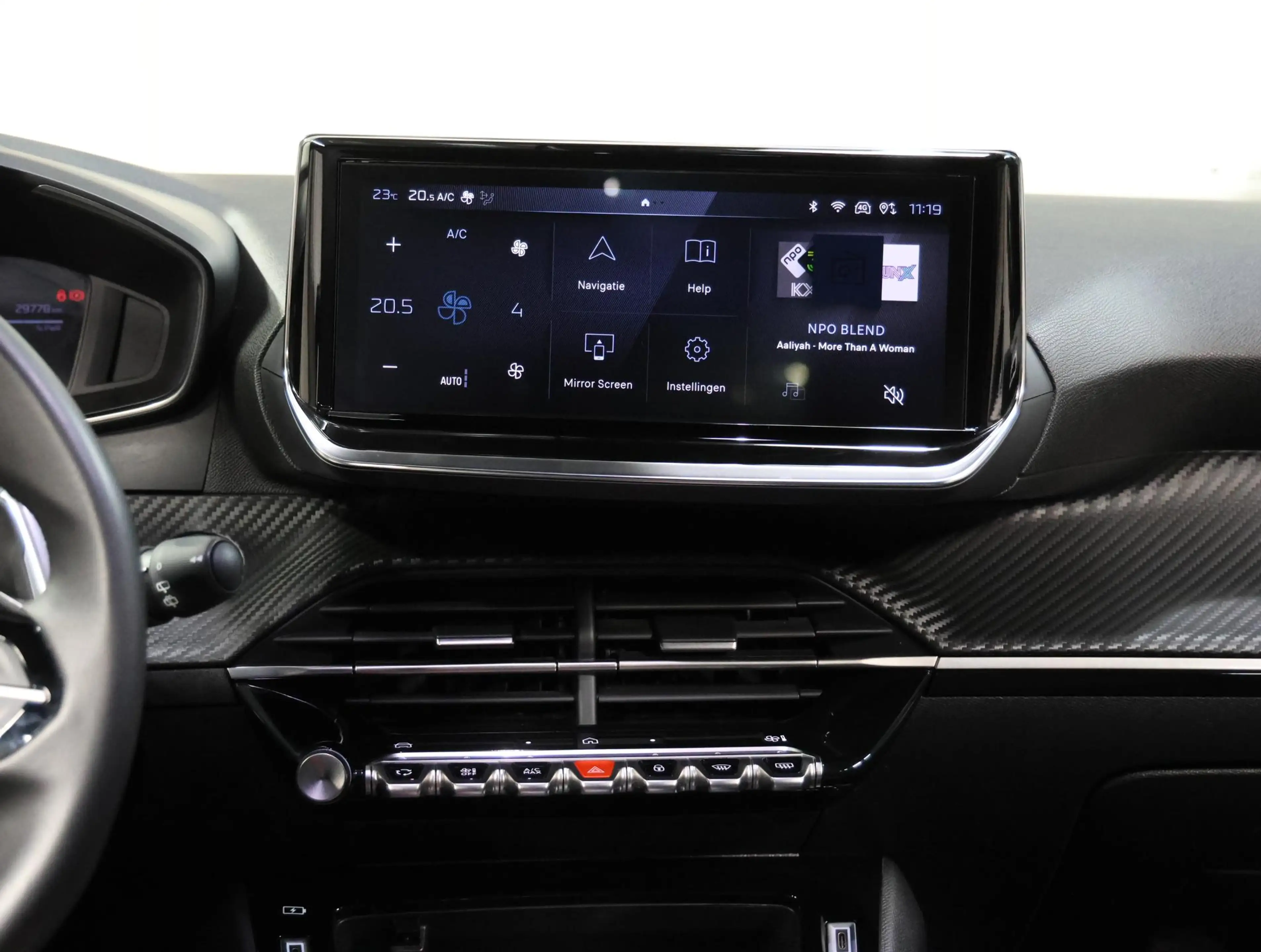 Peugeot 2008 1.2 Hybrid 145PK Allure | 1ste eigenaar | AppleCar — photo 14