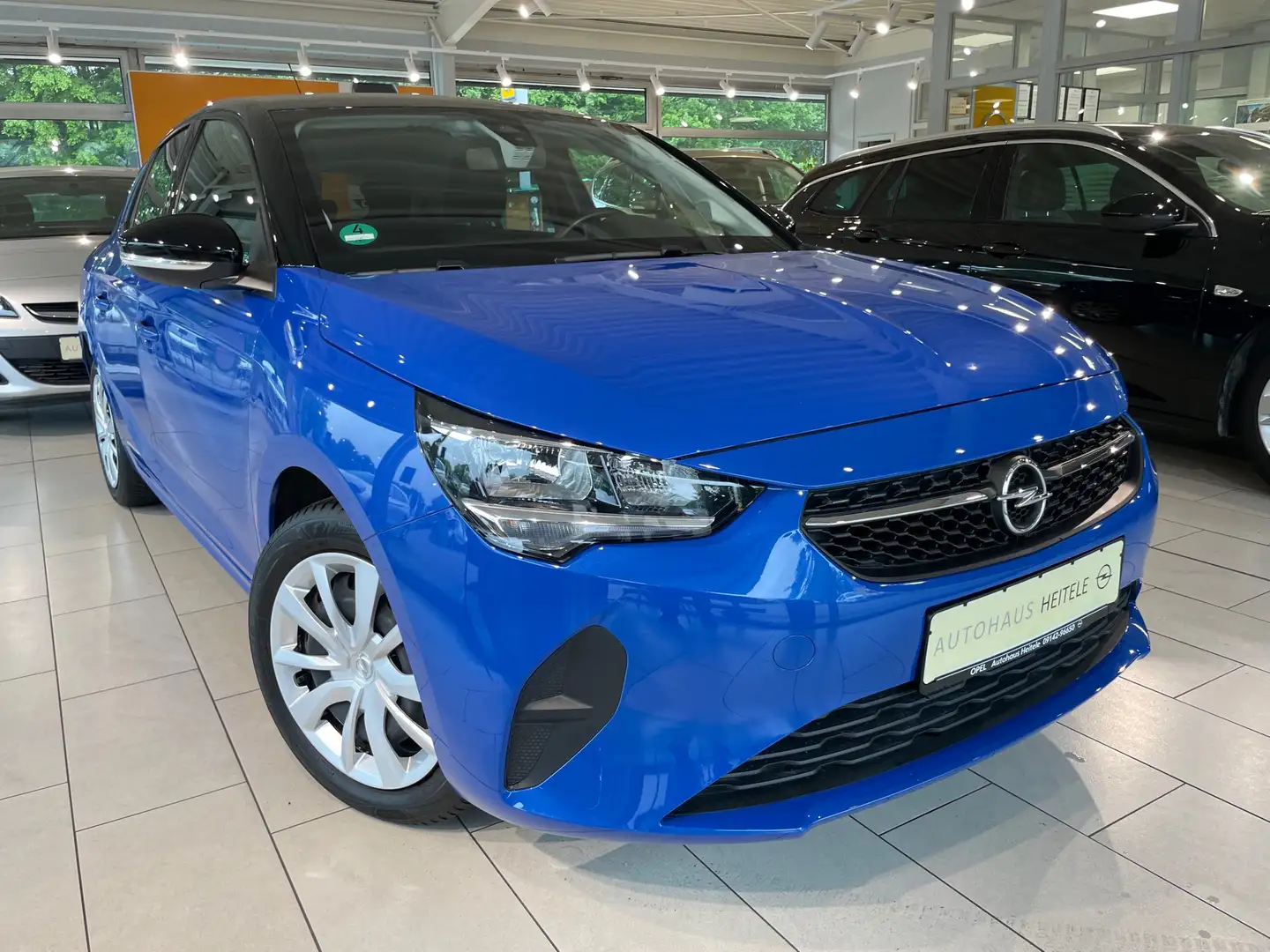 Opel Corsa Edition Navigation Einparkhilfe SHZ LHZ Blau - 1