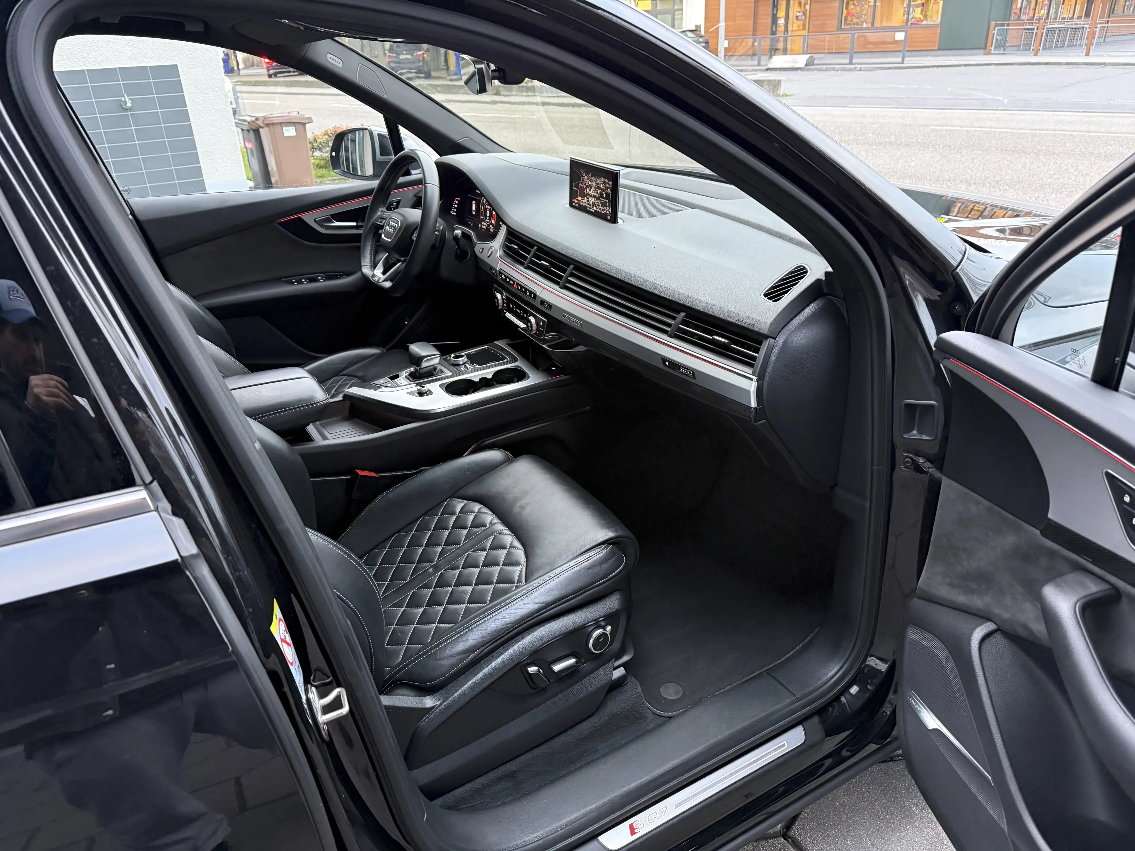 Audi SQ7 4.0 TDI quattro Pano Matrix Standheiz. Night "21 — photo 10