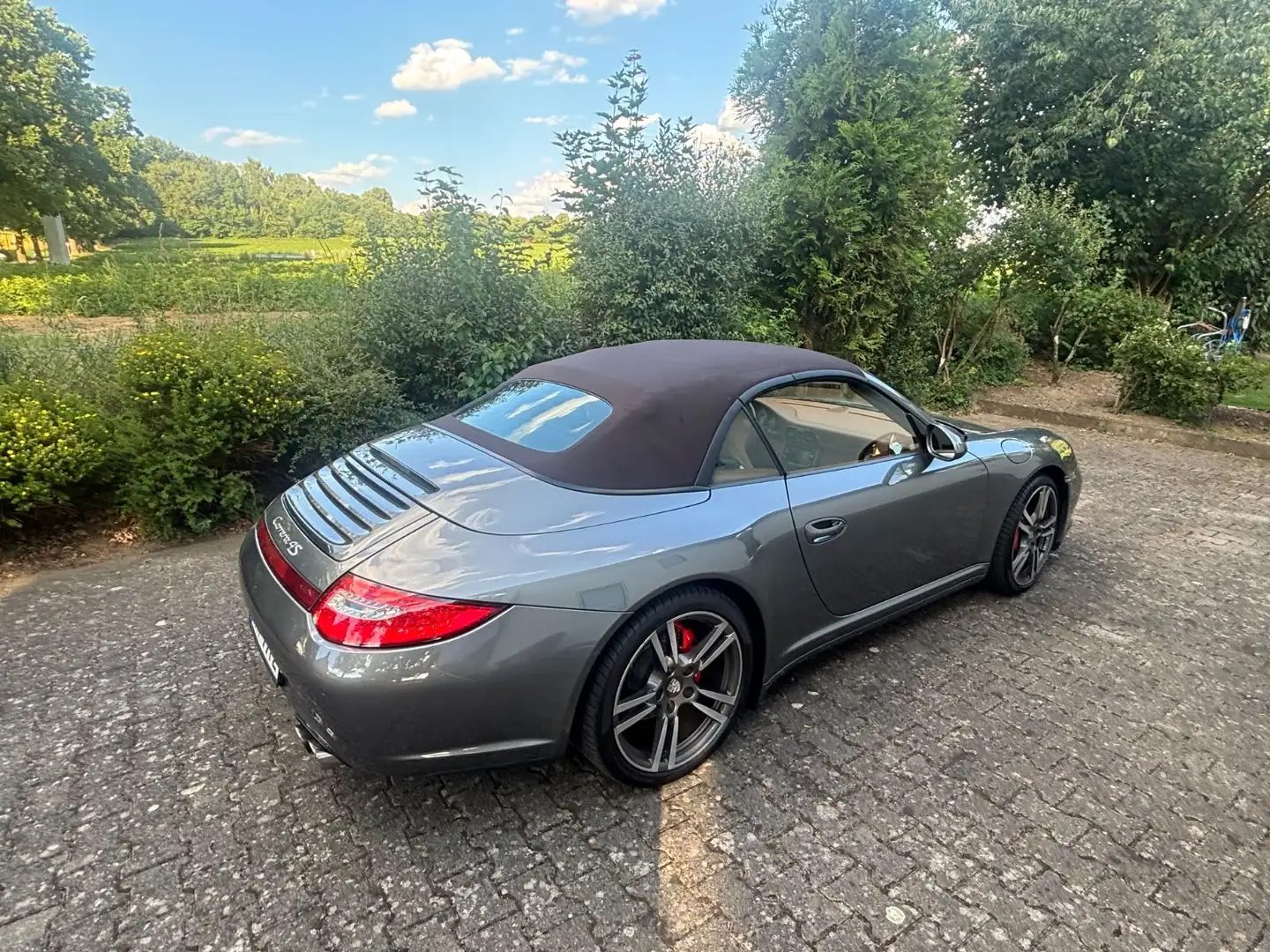 Porsche 997 Carrera 4S Cabriolet TOP Grau - 2