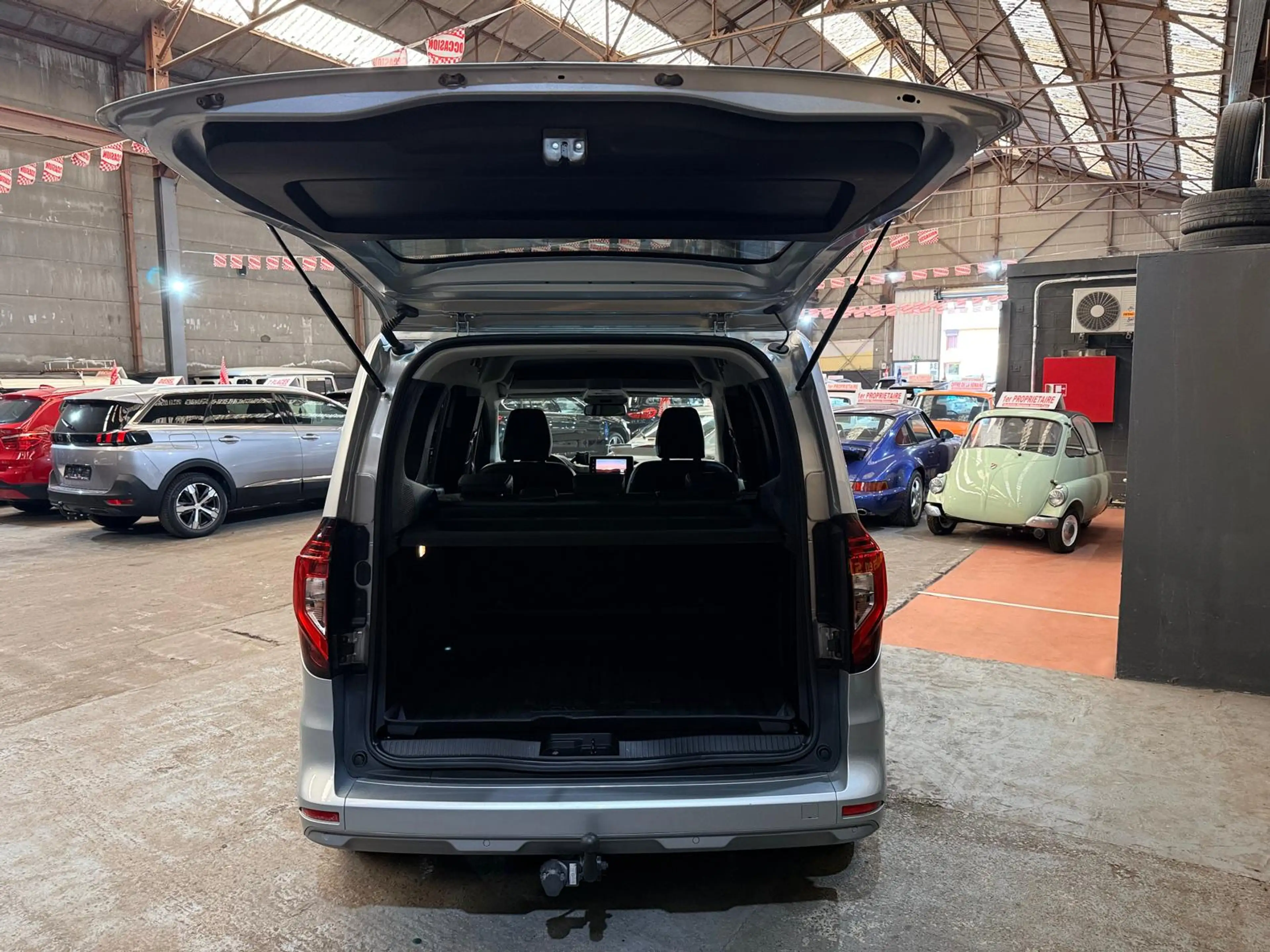 Nissan Townstar 1.3 DIG-T 5Places CarPlay LED GPS Xénons Cuir Caméra 360 Attache remorque — photo 8