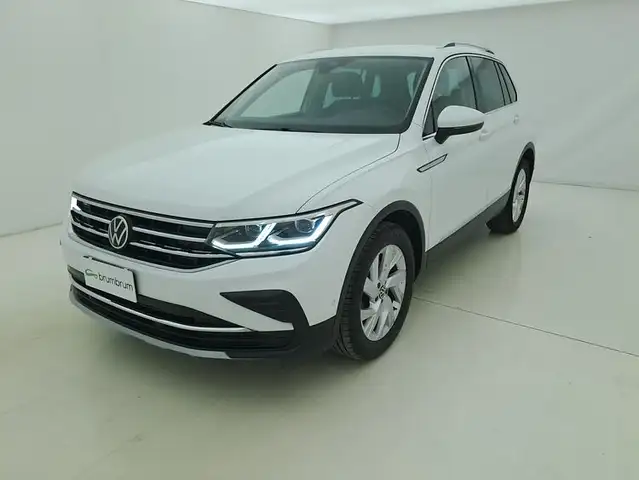 Volkswagen Tiguan view 9