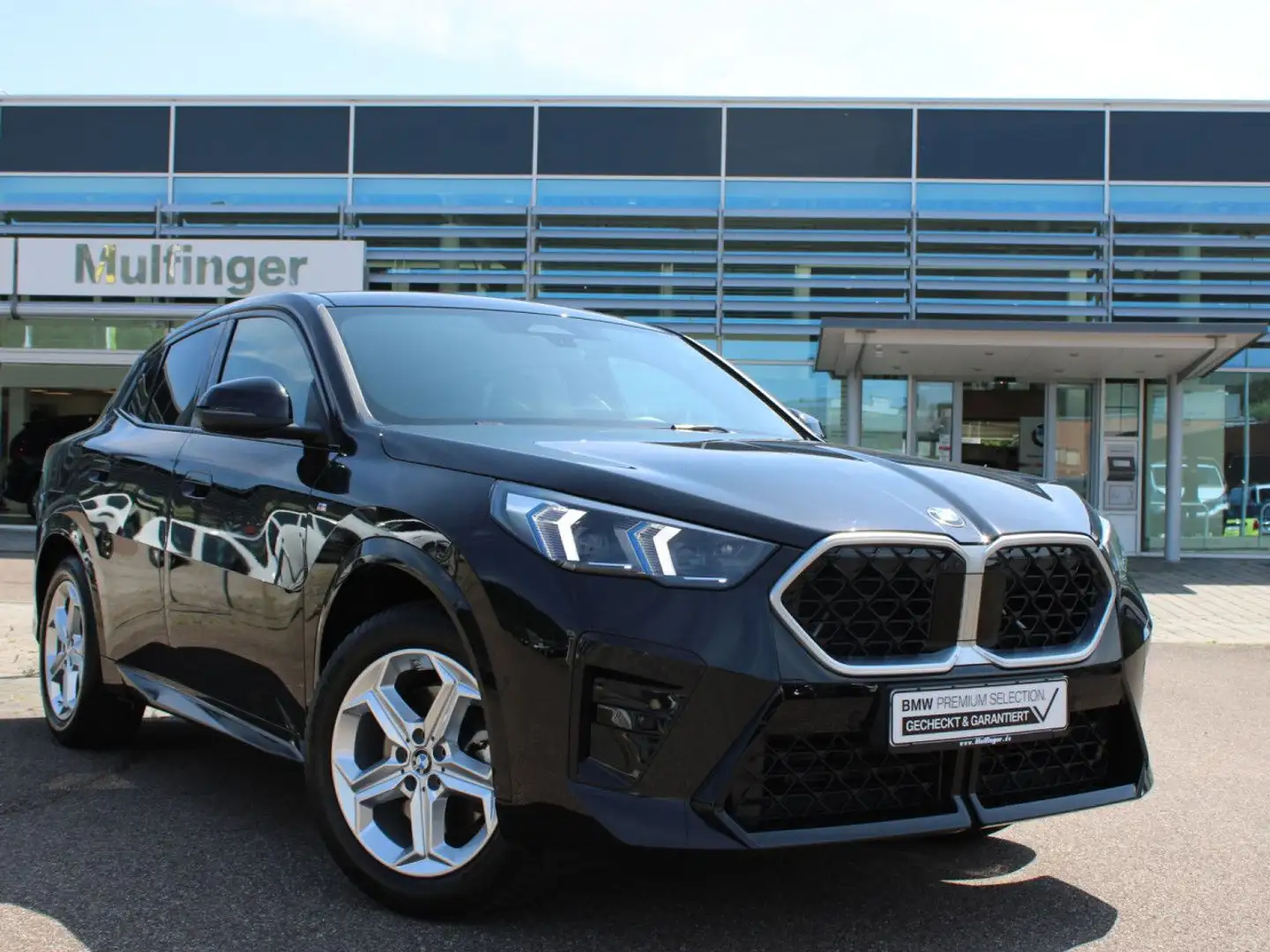 BMW X2 s20i M Sport HUD ACC SurView AHK Ha/Ka.Park+ Schwarz - 2