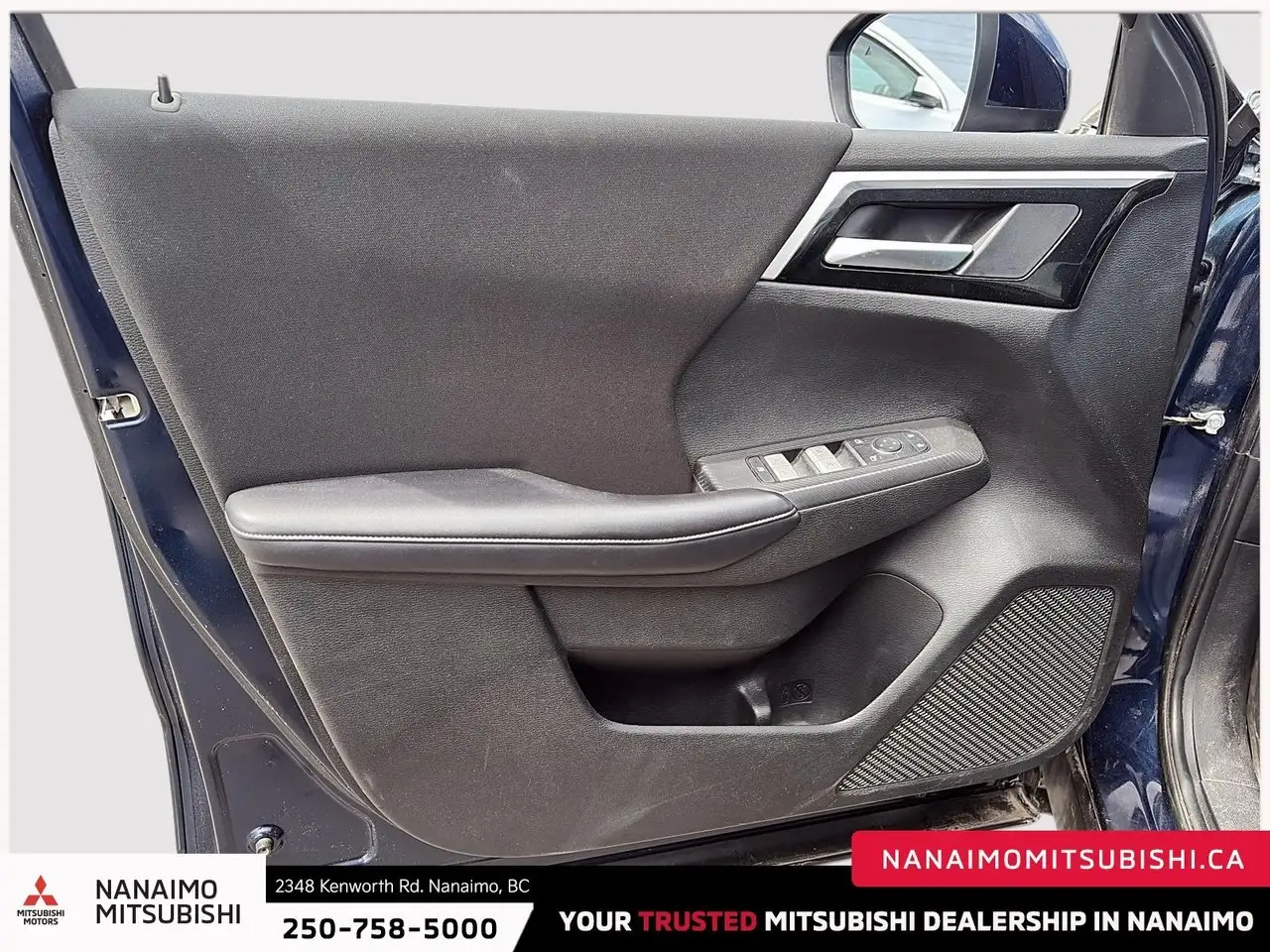 Mitsubishi Outlander снимка Mitsubishi Outlander