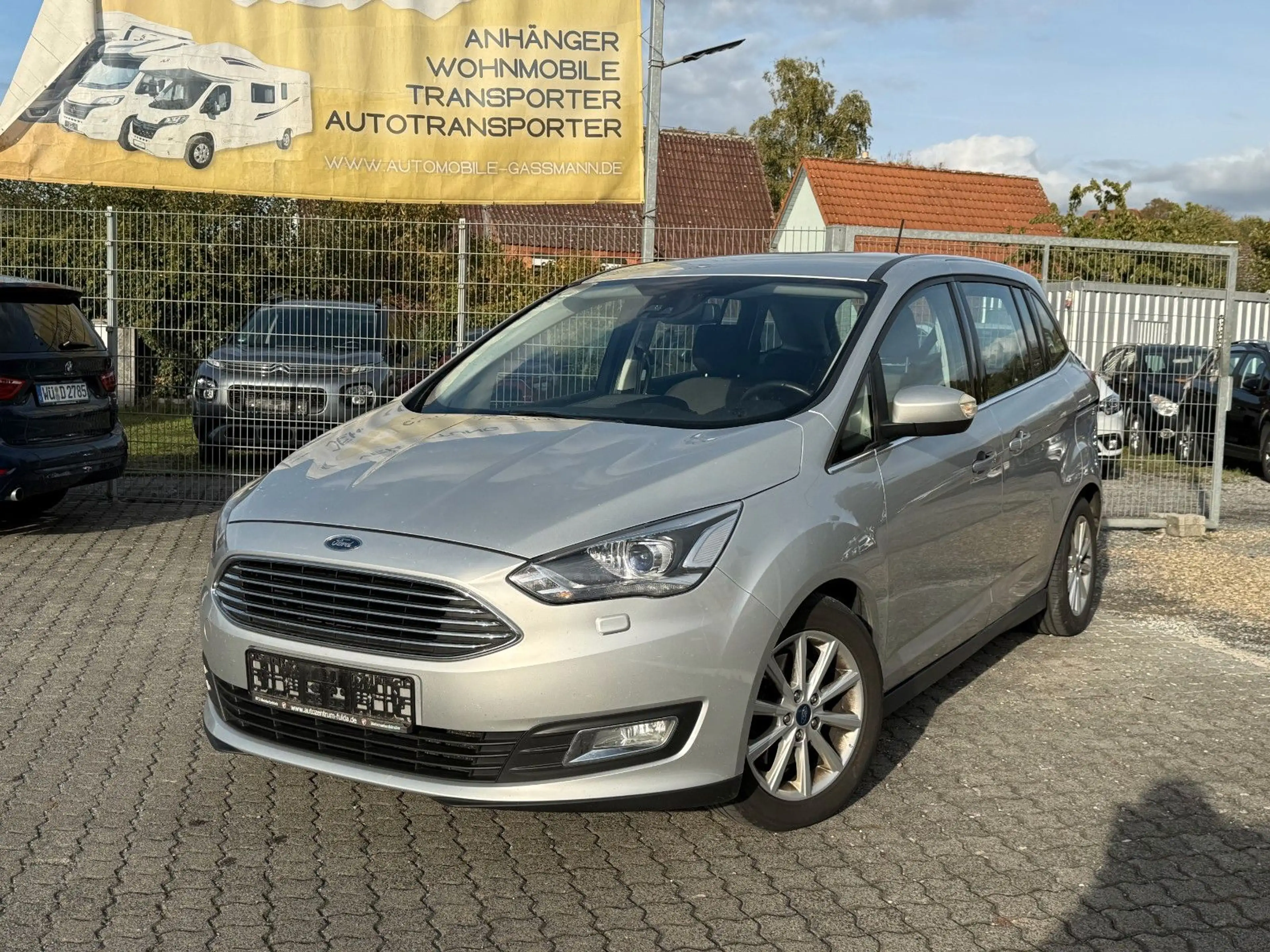 Ford Grand C-Max Titanium 7-SITZE Navi Bi-Xenon AHK
