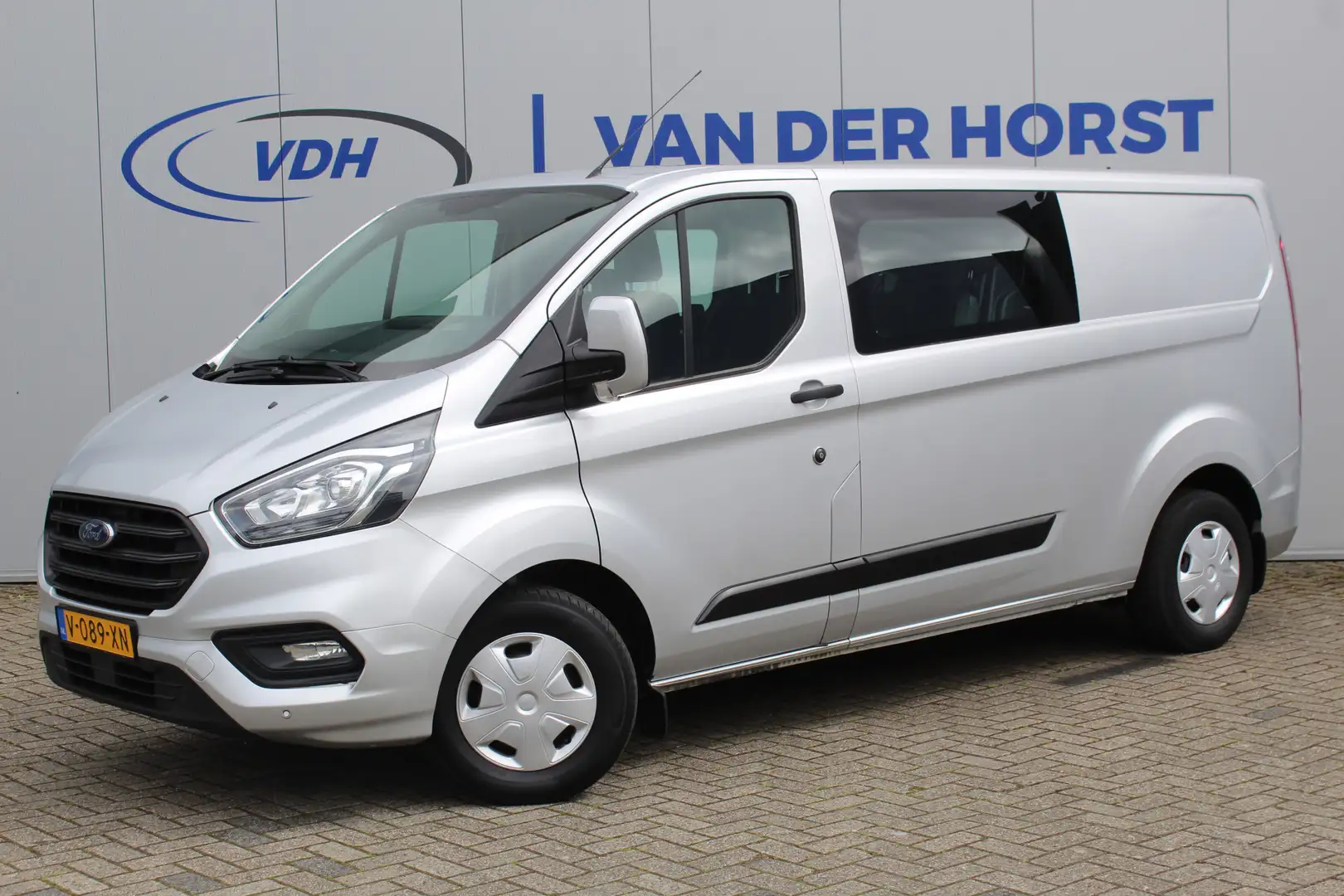 Ford Transit Custom 300 2.0-105pk TDCI L2H1 Trend Dubb. Cab. 6-zits pa Argent - 1