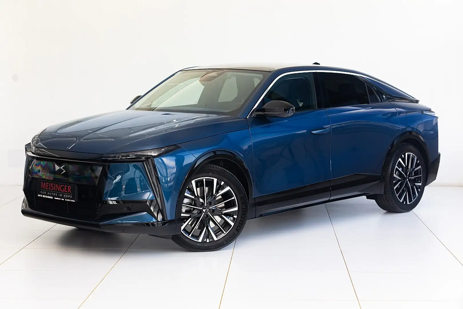 DS Automobiles N°8 DS N8 73kWh Etoile Aut. Blau - 1