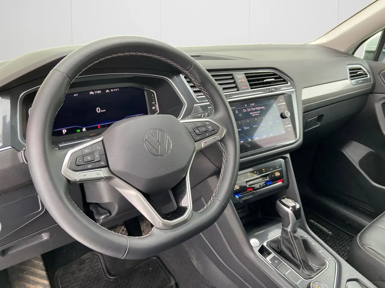 Volkswagen Tiguan снимка Volkswagen Tiguan