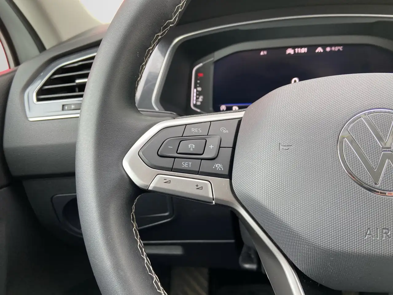 Volkswagen Tiguan снимка Volkswagen Tiguan