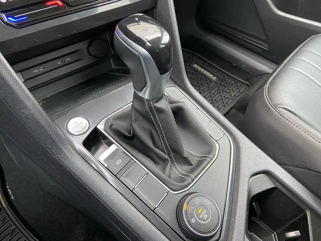 Volkswagen Tiguan снимка Volkswagen Tiguan