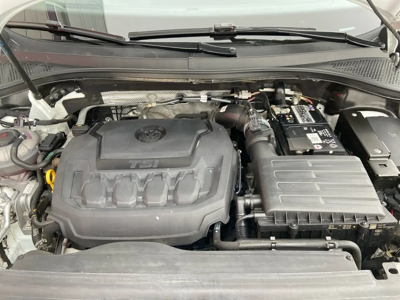 Volkswagen Tiguan снимка Volkswagen Tiguan