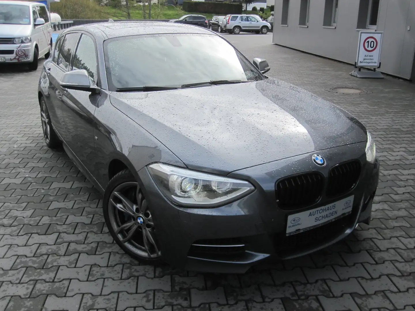 BMW 135 M135i*COMFORT/NAVI/M-TECHNIC-PAKET*8-FACH BEREIFT* Grey - 1
