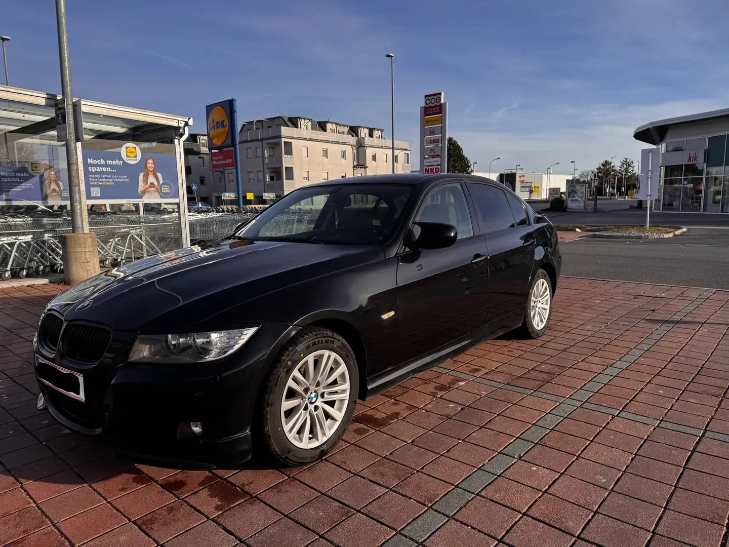 BMW 320 320i e90 - 2