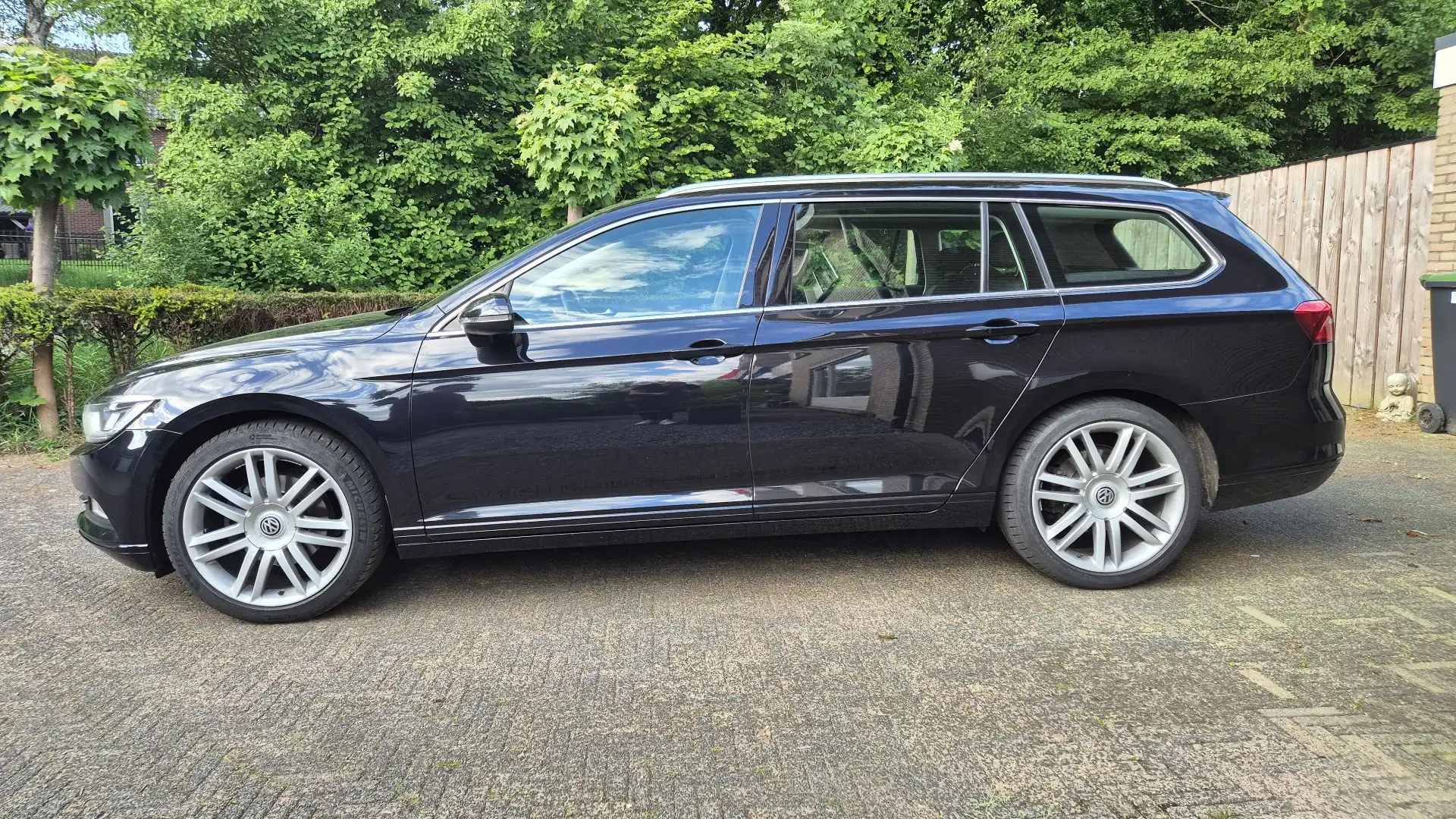 Volkswagen Passat 1.4 TSI CL Bns Zwart - 2