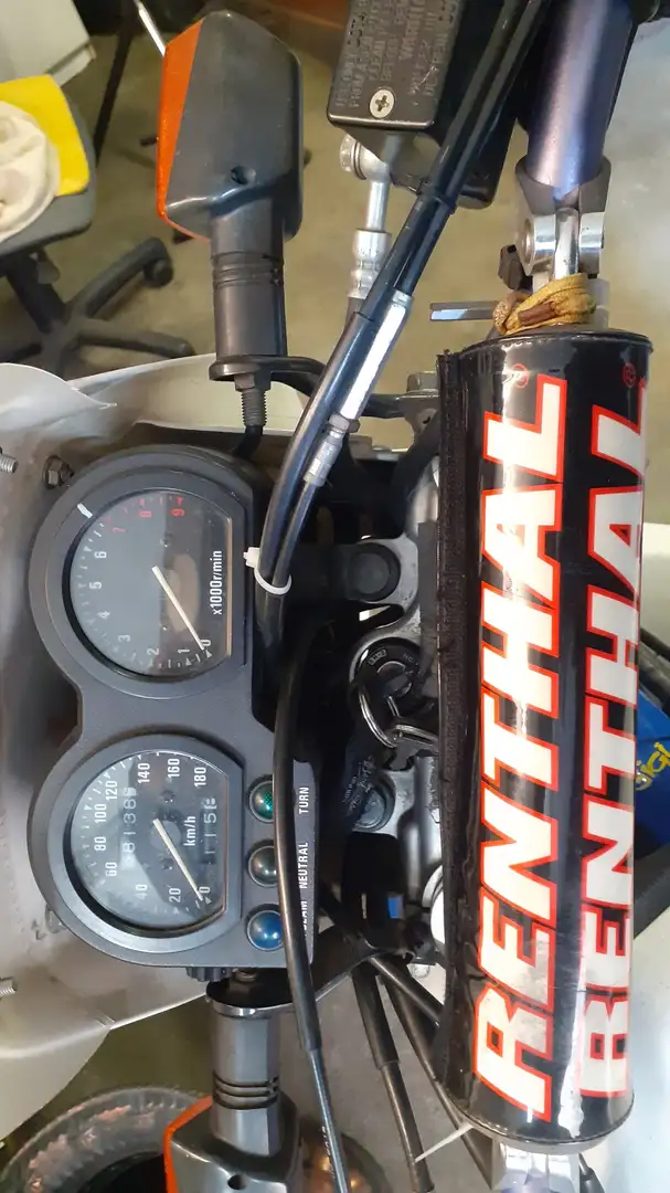Suzuki DR 650 Bianco - 2