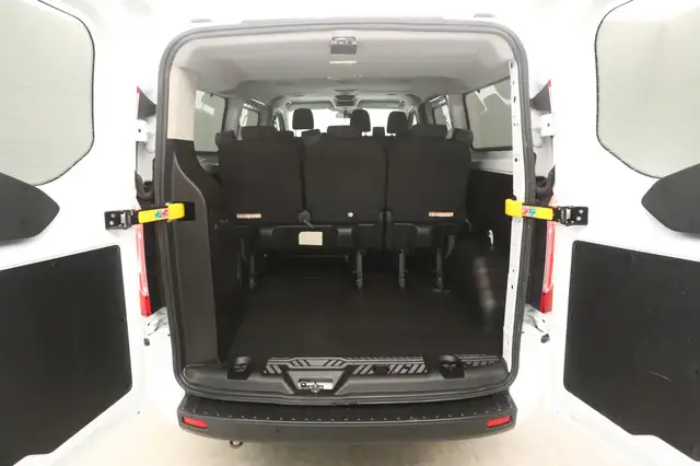 Ford Transit Custom view 4
