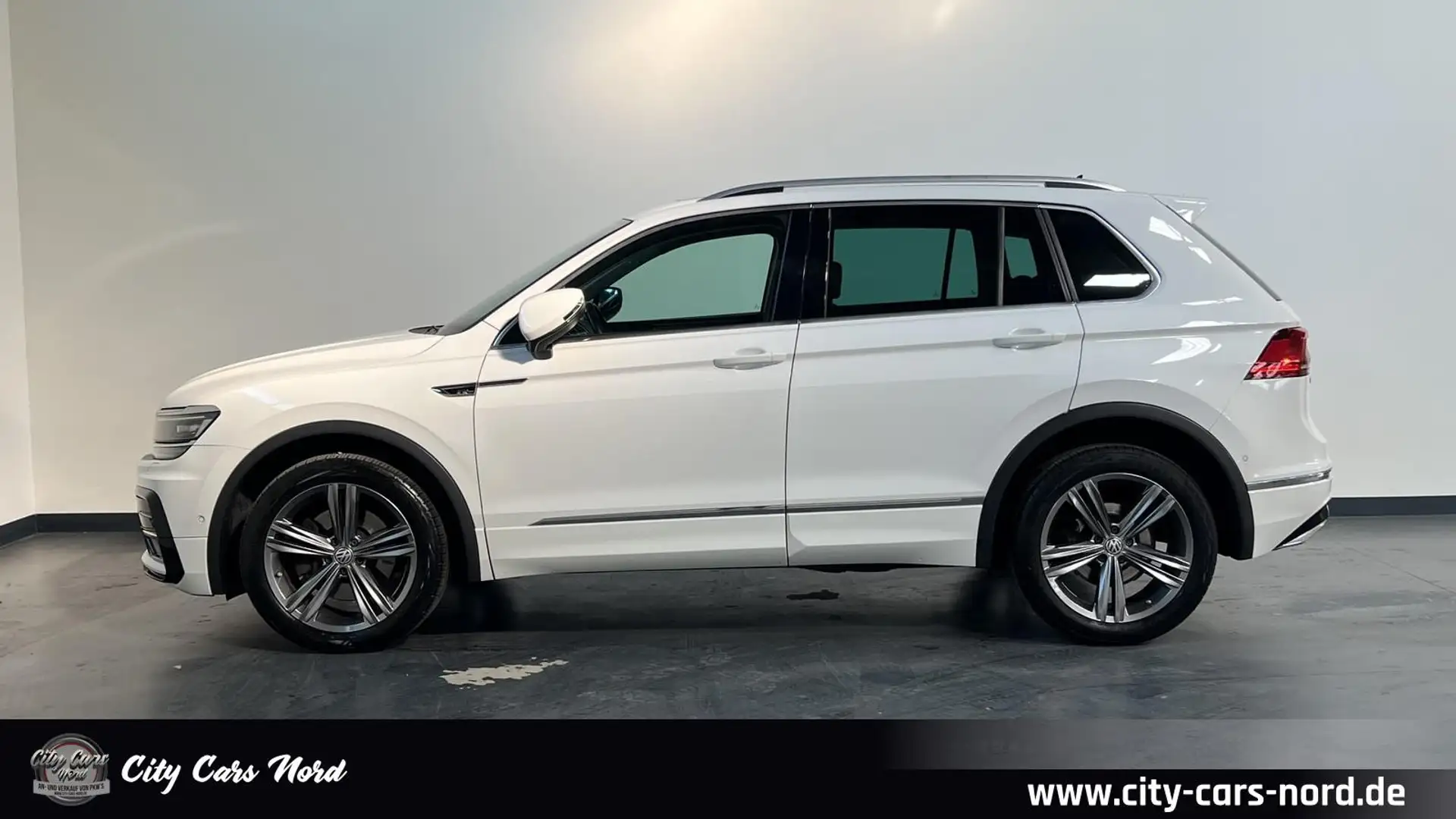 Volkswagen Tiguan Highline 4Motion R-LINE-ACC-AHK-KESY-PANO Blanc - 2