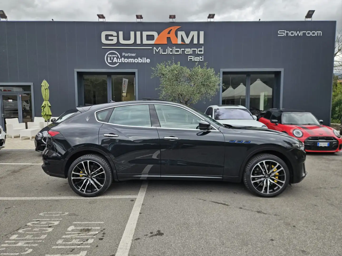 Maserati Levante Levante 2.0 mhev GT 330cv auto Schwarz - 1