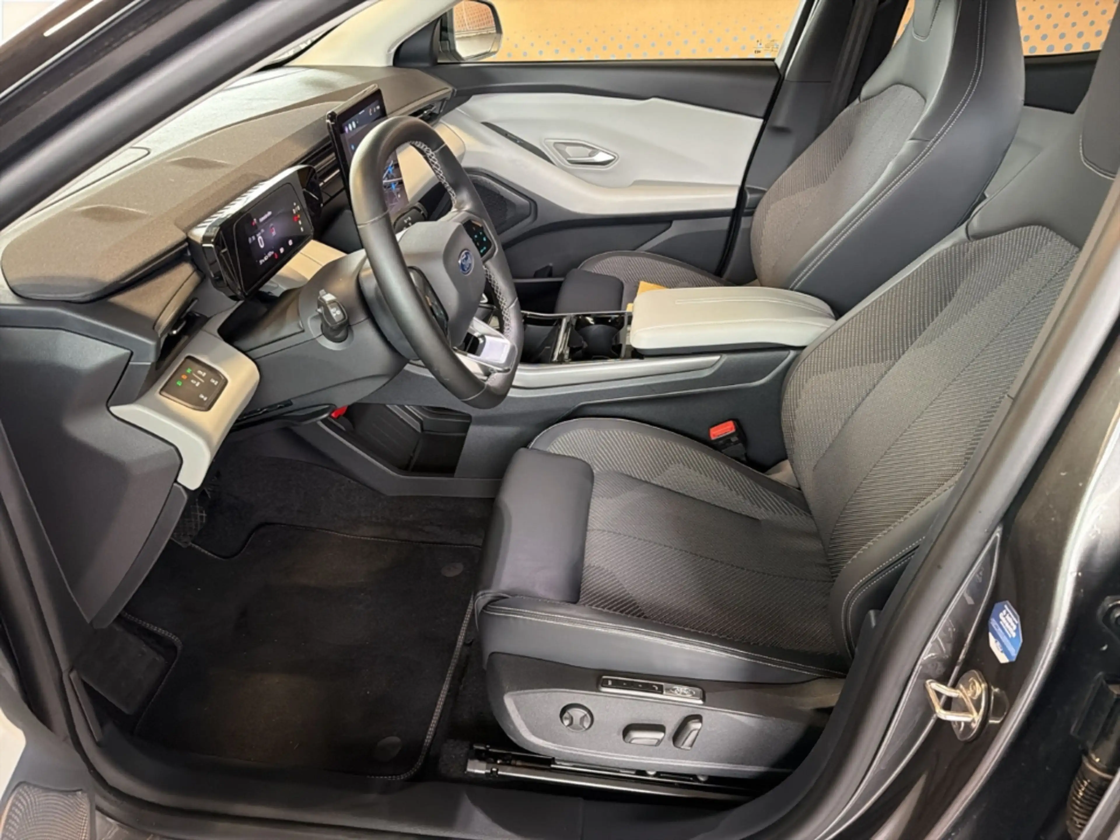 Ford Explorer AWD +LED+ACC+TWA+KEYFREE+360°+HUD+SZH+NAVI+DAB+ — photo 8
