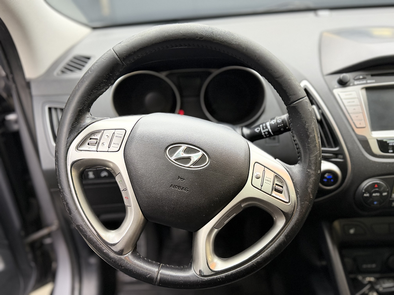 Hyundai iX35 2.0i 4WD i-Catcher — photo 10