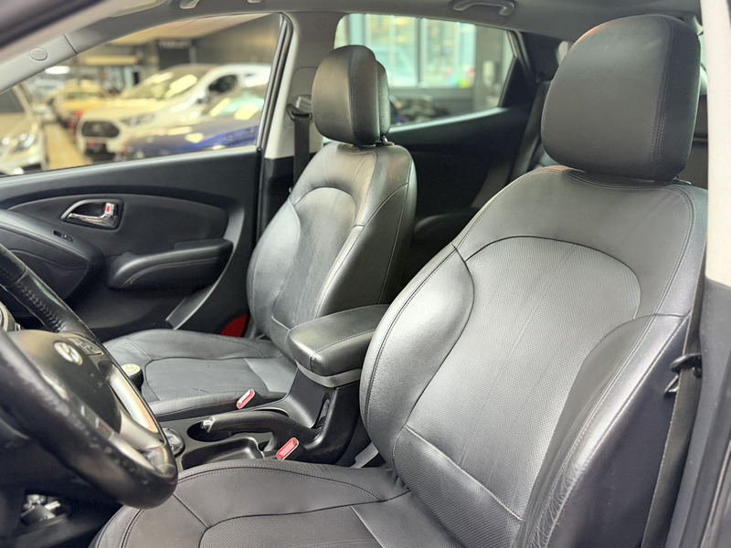 Hyundai iX35 2.0i 4WD i-Catcher — photo 7