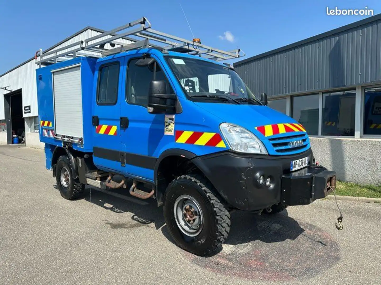 Iveco Daily 32490 ht 4x4 double cabine Bleu - 1