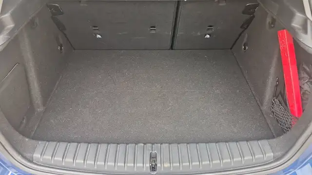 BMW 1 Series view 14