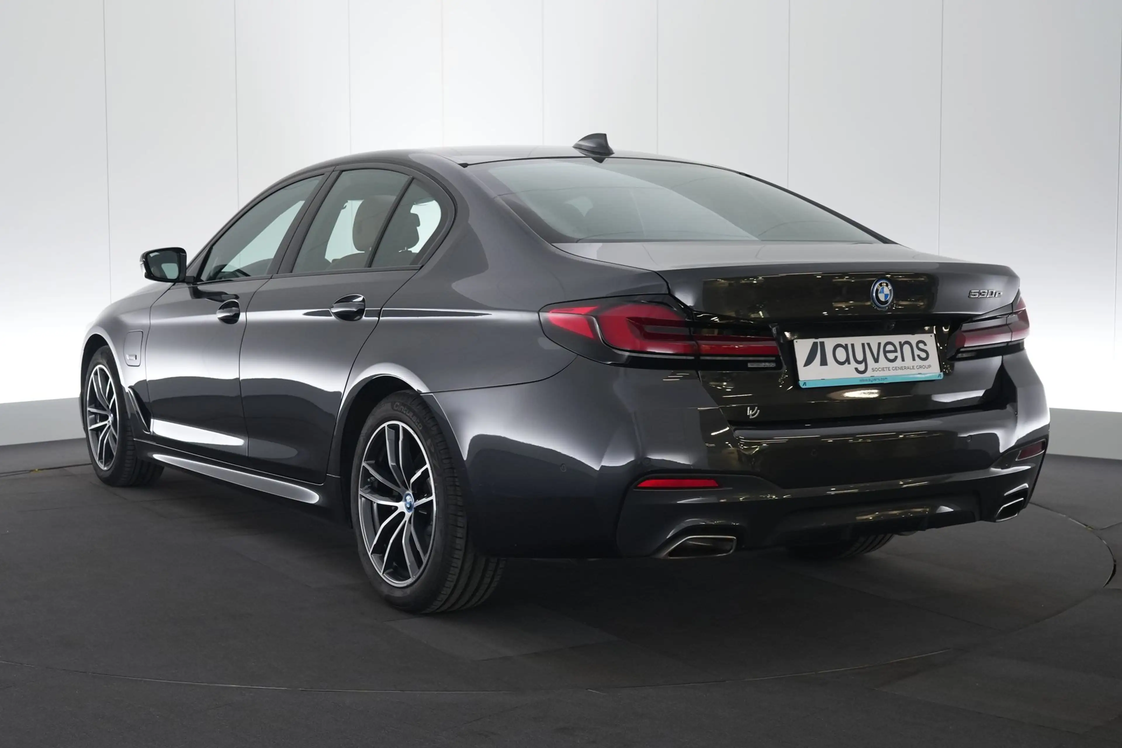BMW 530 5 530e PHEV M-Sport Business LEDER/CUIR LED GPS PD — photo 9