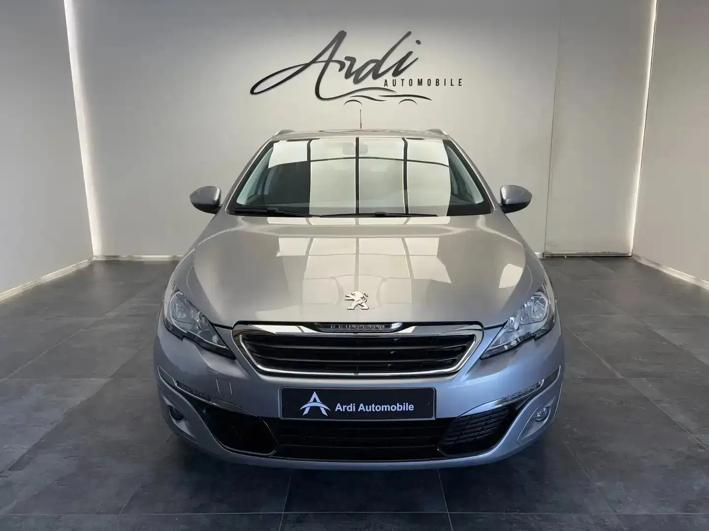 Peugeot 308 SW 1.6 BlueHDi Style *CAMERA*1ER PROPRIO*GARANTIE* Gris - 2