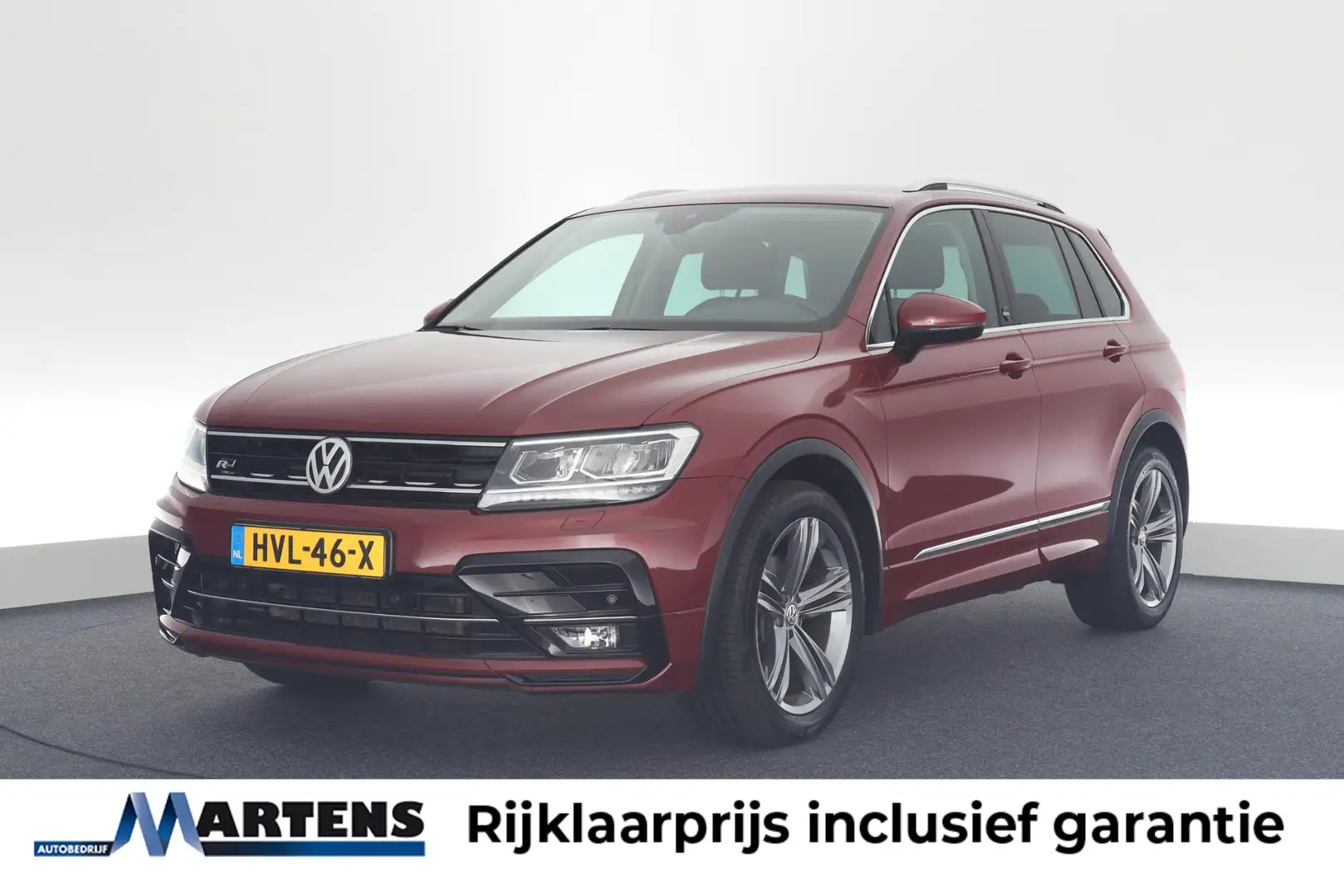 Volkswagen Tiguan 1.4 TSI 125pk H6 R-Line Sound Trekhaak Stoelverwar Rood - 1
