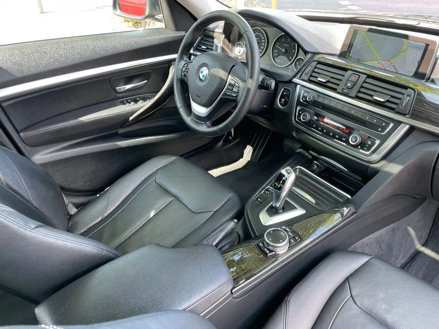 BMW 320 320 GT*LUXURYLINE*2.HAND*PANORAMA*LEDER*NAVI* Negro - 2