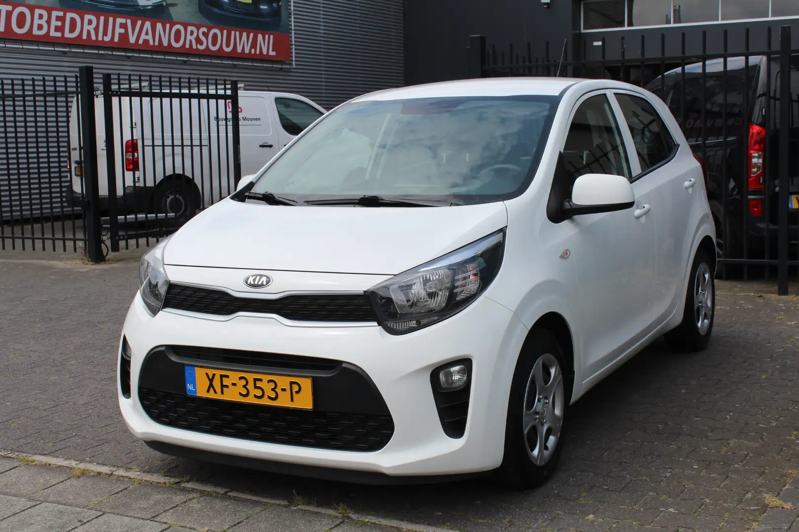 Kia Picanto 1.0 CVVT EconomyPlusLine Navigatie Airco Audio Ele Wit - 2