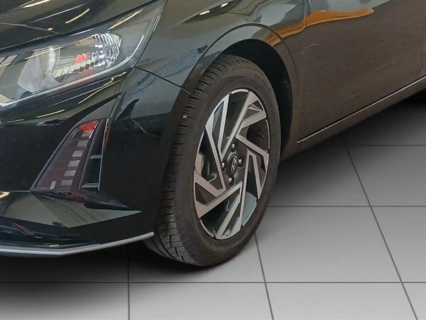 Hyundai i20 TREND+NAVI+KAMERA+KLIMA+ALLWETTER+SITZHZG+LENKRADH Schwarz - 2