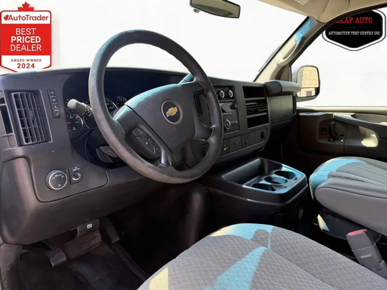 Chevrolet Express 3500 снимка Chevrolet Express 3500