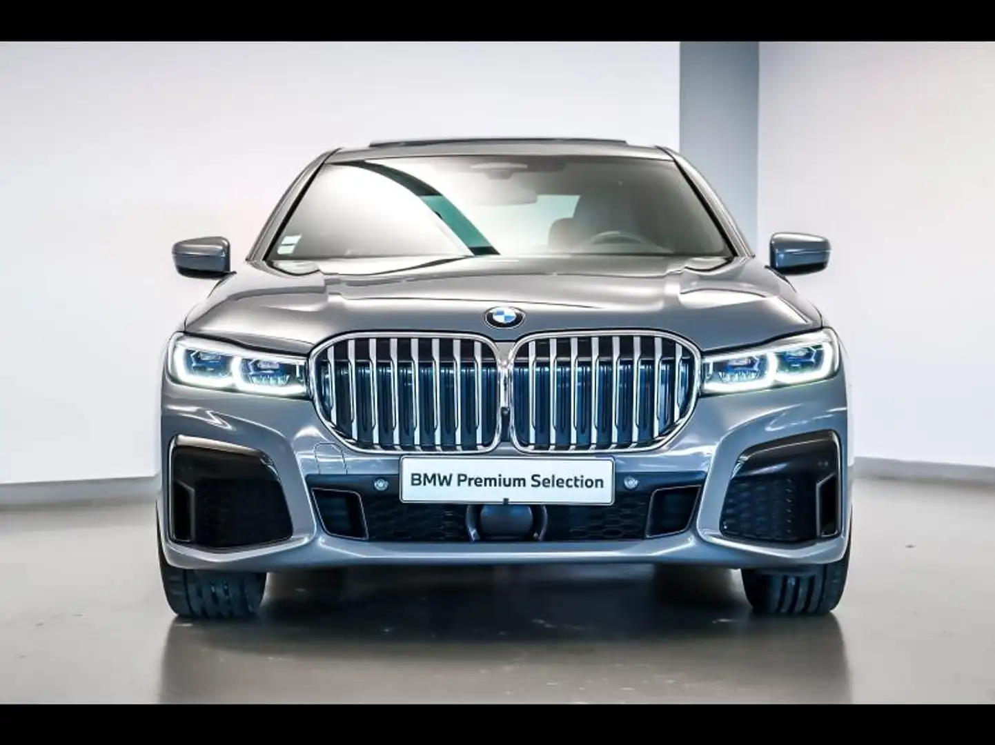 BMW 745 745eA 394ch M Sport 17cv - 2