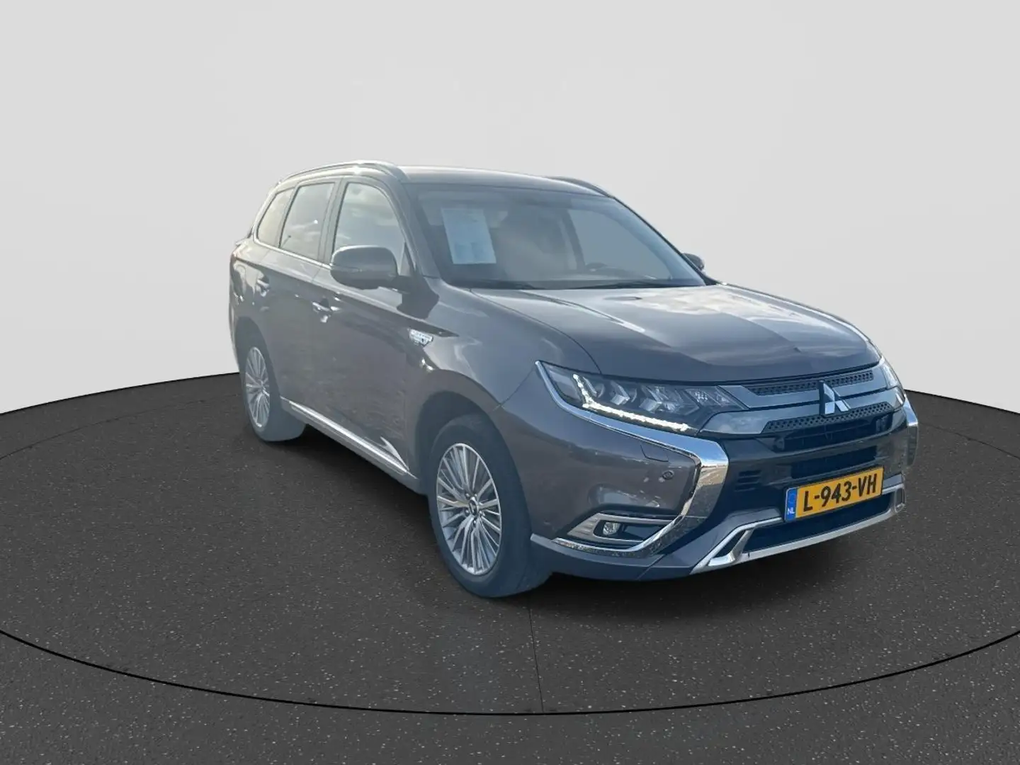 Mitsubishi Outlander 2.4 PHEV Intense+ | Rijklaar | Apple Carplay | Sto Brun - 2