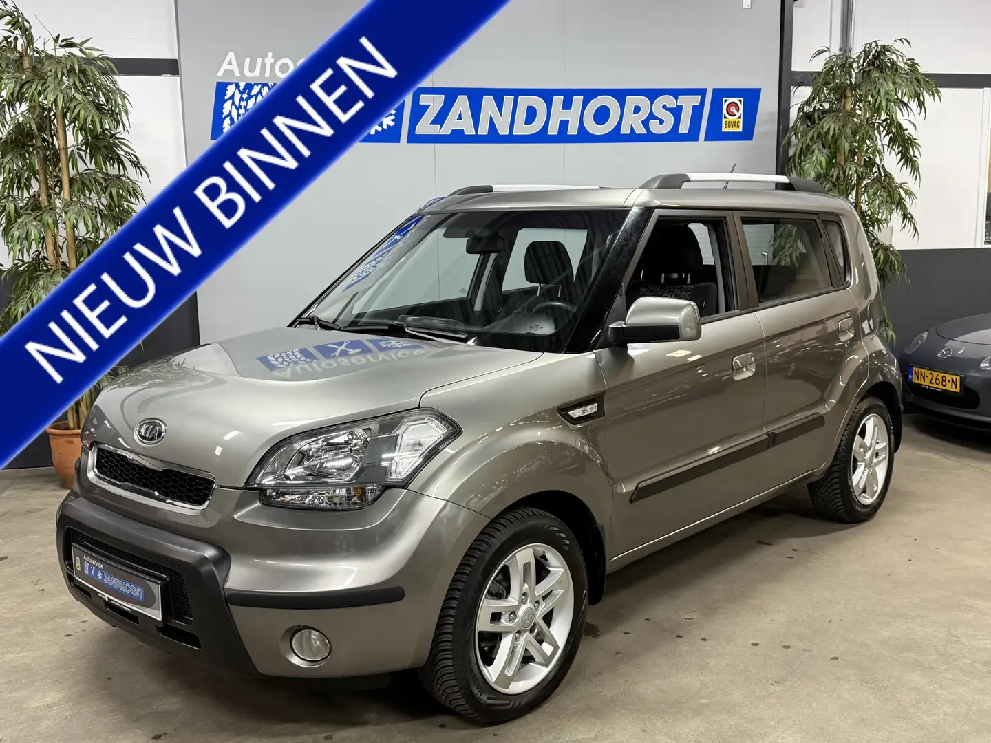 Kia Soul 1.6 X-tra // LM velgen // airco Grau - 1