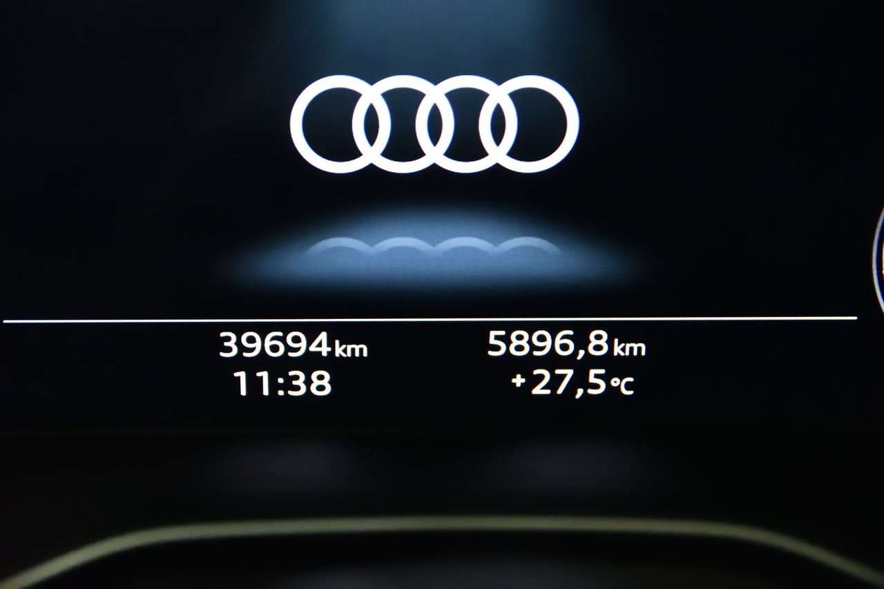 2023 Audi A5 Progressiv / Black Optics / 20 '' Rotors / Carplay thumb 19