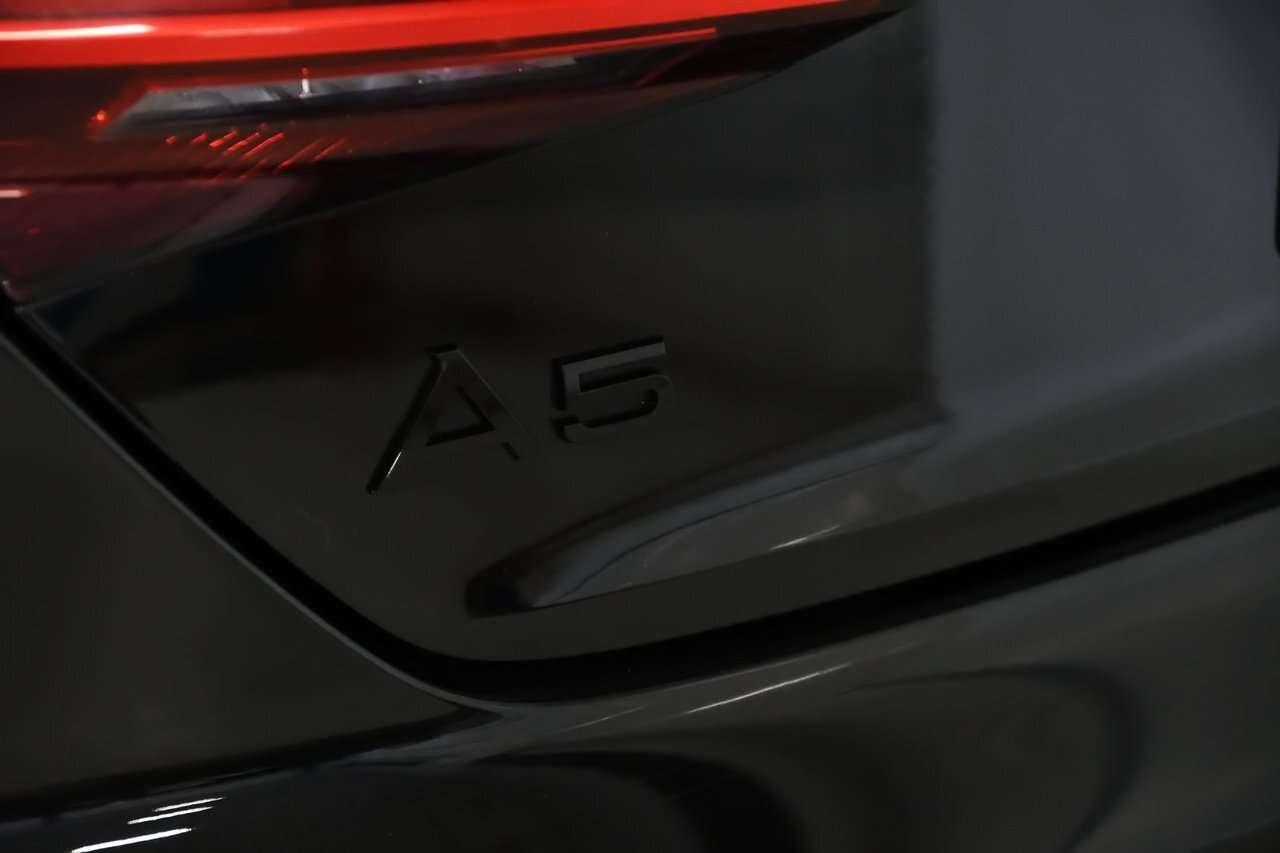 2023 Audi A5 Progressiv / Black Optics / 20 '' Rotors / Carplay thumb 7