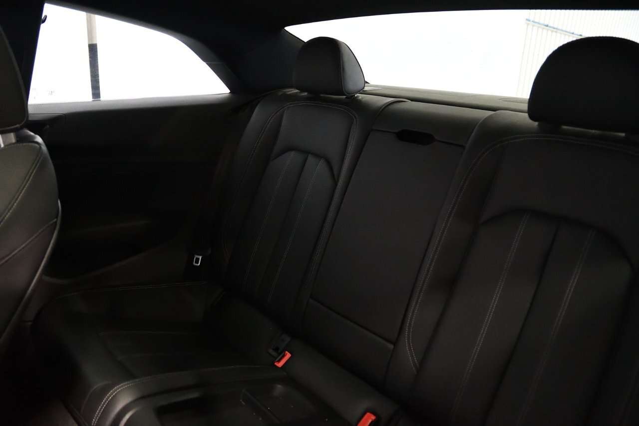 2023 Audi A5 Progressiv / Black Optics / 20 '' Rotors / Carplay thumb 16