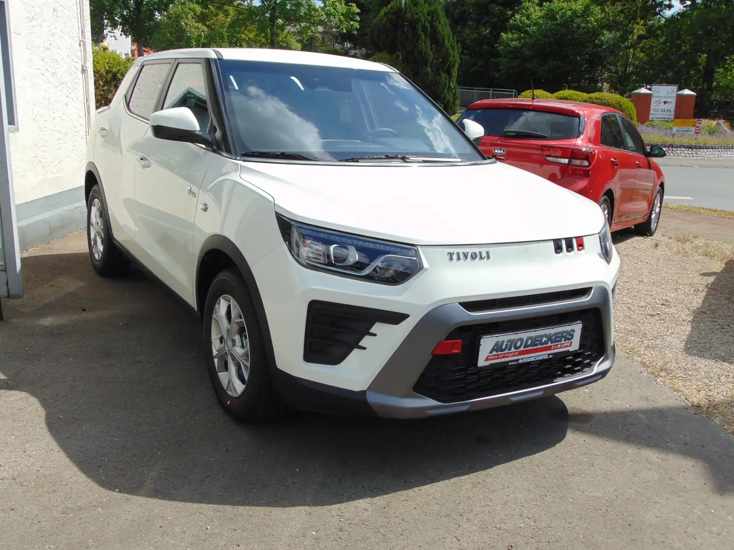 KGM Tivoli CORE Alb - 1