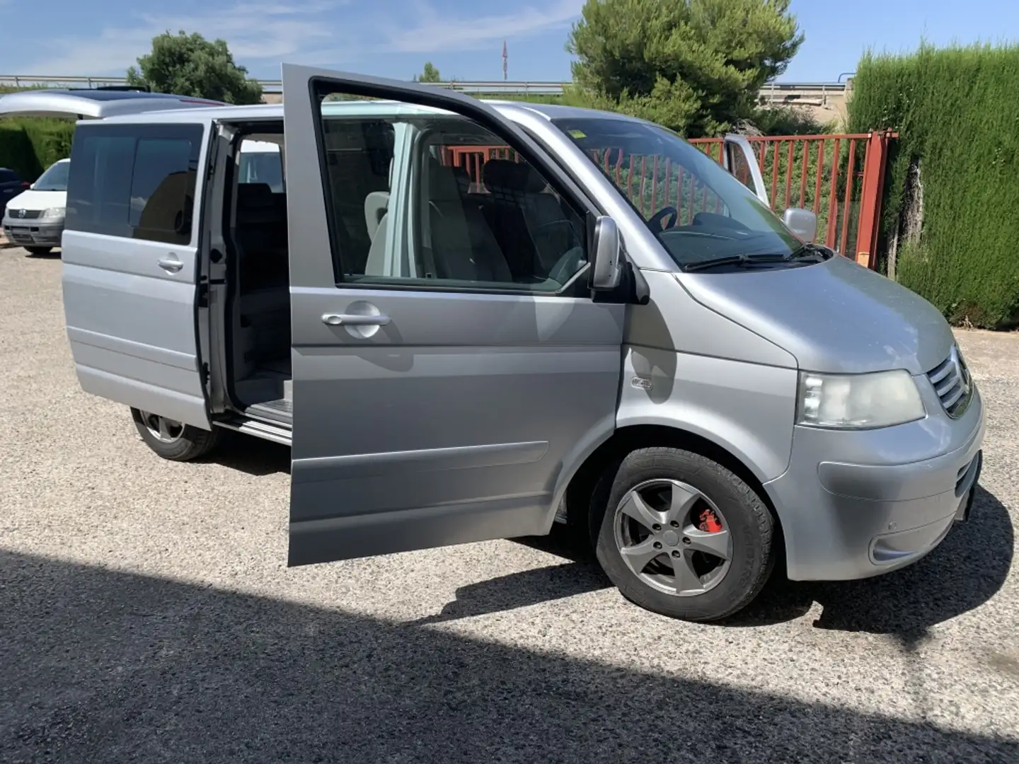 Volkswagen Multivan 2.5TDI Startline 174 Grigio - 2
