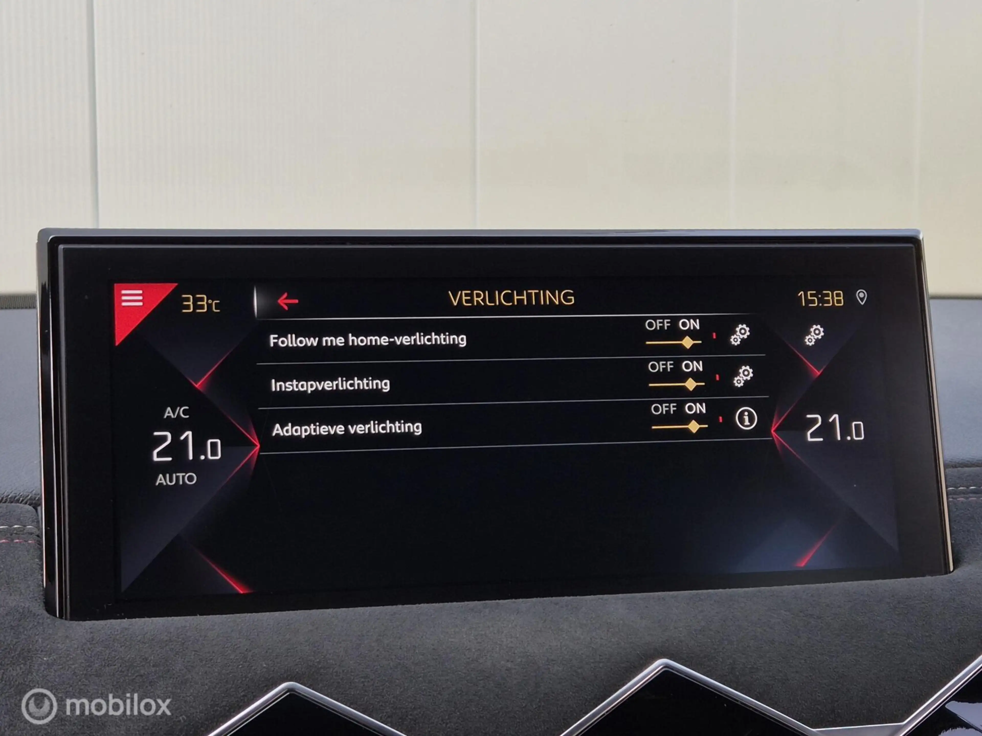 DS Automobiles DS 3 Crossback 1.2 PERFORMANCE LINE/ALCANTARA/HEAD-UP/FULL LED/CA — photo 38
