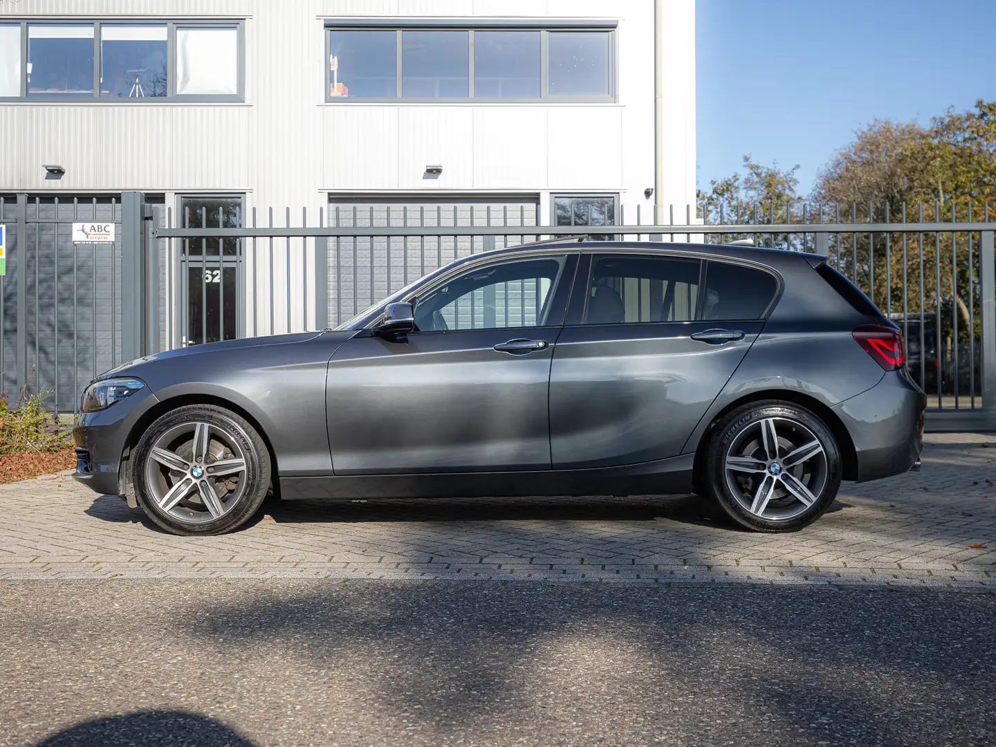 BMW 125 Edition Sport Line Shadow Executive Grijs - 2