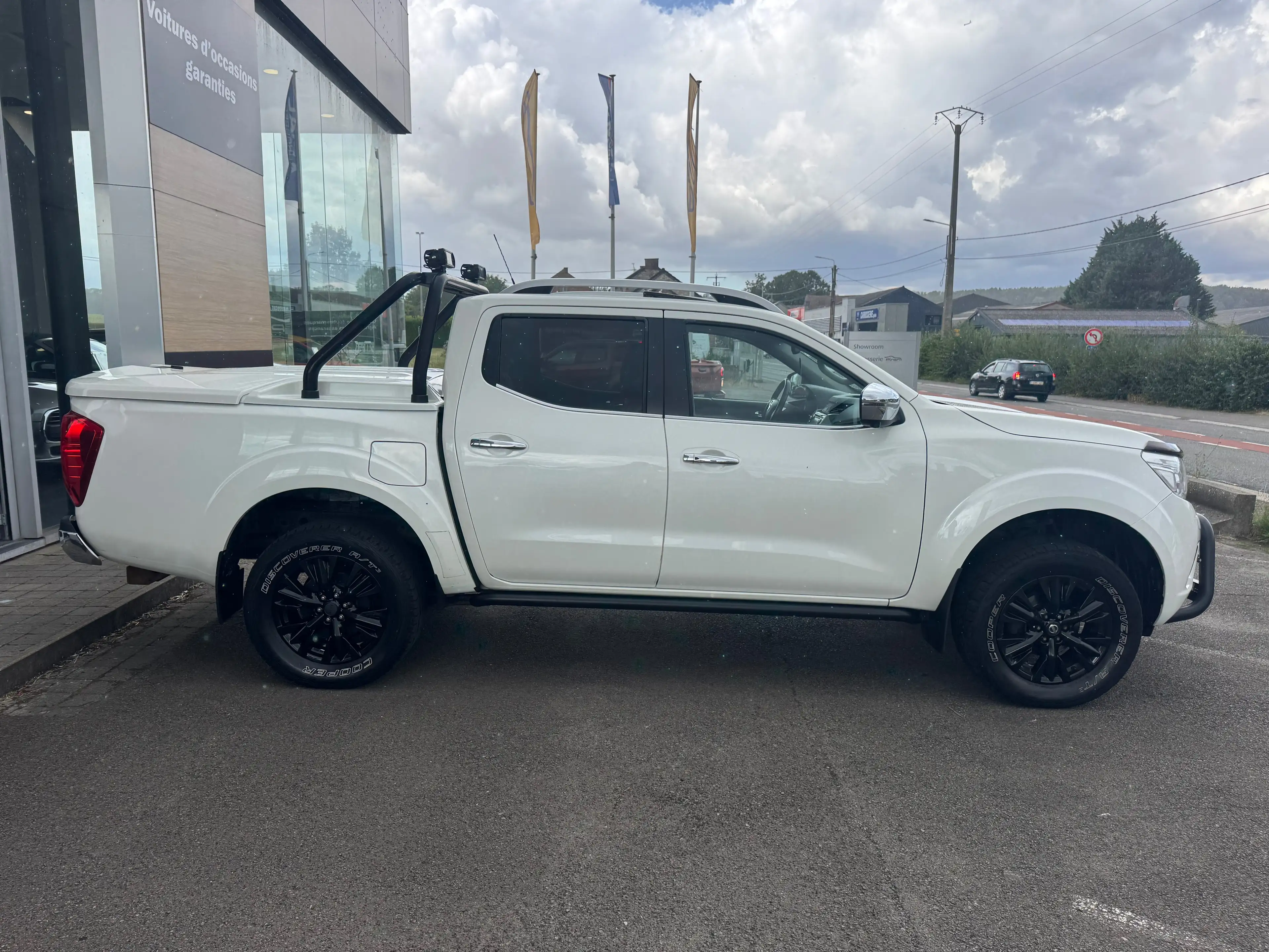 Nissan Navara 2.5 dCi 4x4**TEKNA**TOIT OUVRANT**FULL LED**CAMERA 360**GPS**TOP AUTO! — photo 6