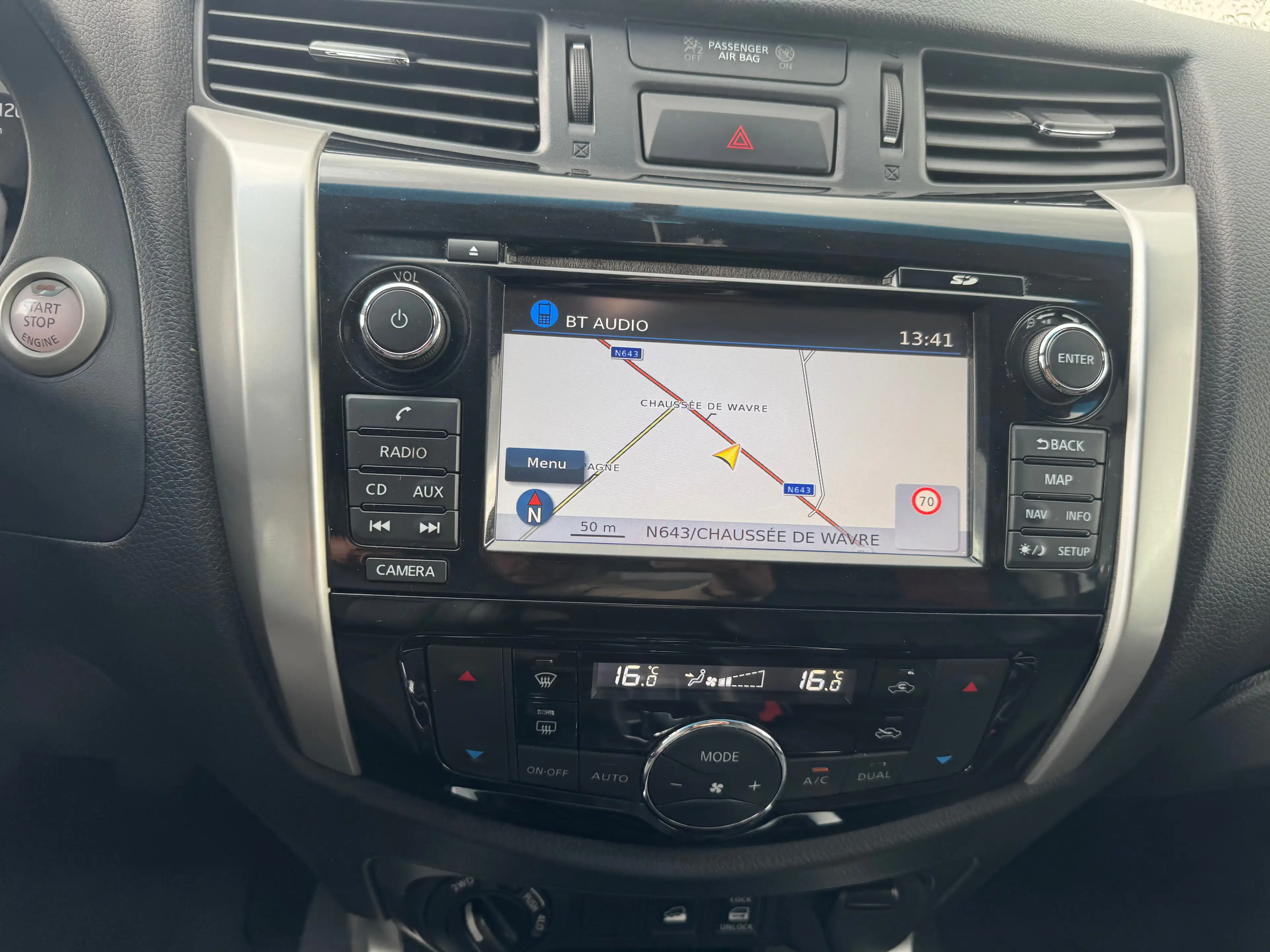 Nissan Navara 2.5 dCi 4x4**TEKNA**TOIT OUVRANT**FULL LED**CAMERA 360**GPS**TOP AUTO! — photo 13