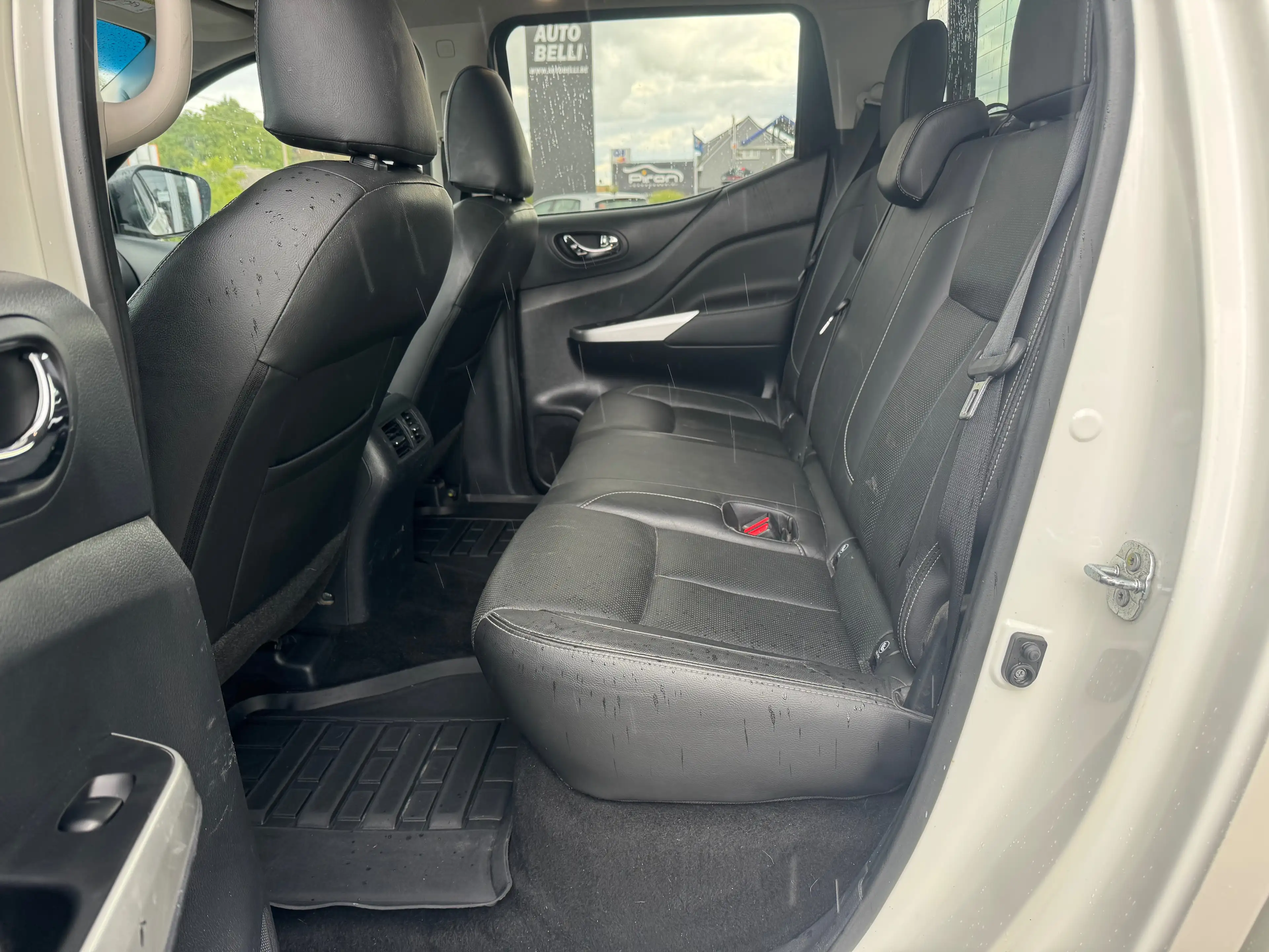Nissan Navara 2.5 dCi 4x4**TEKNA**TOIT OUVRANT**FULL LED**CAMERA 360**GPS**TOP AUTO! — photo 9