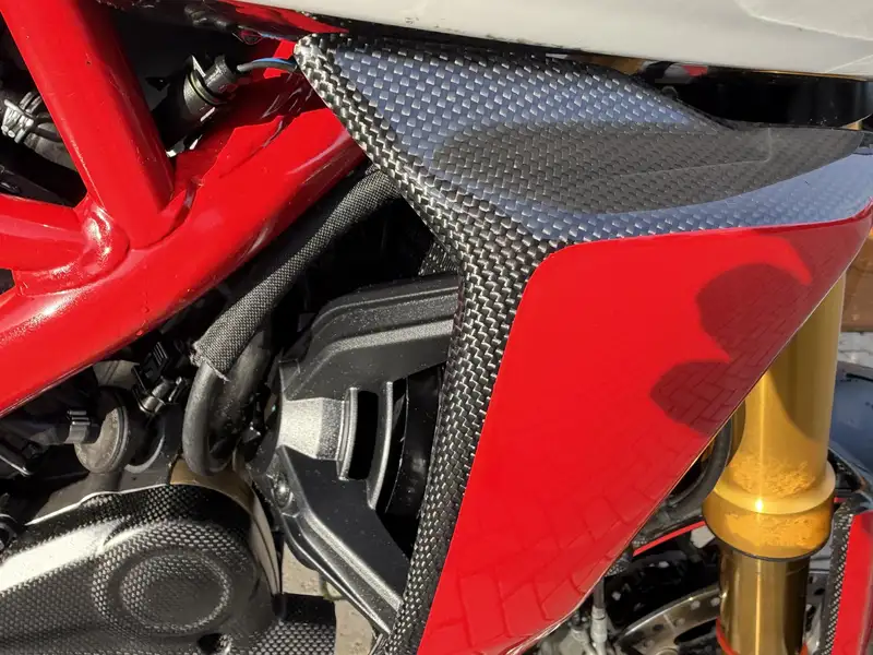 Ducati Hypermotard 950 - foto 7